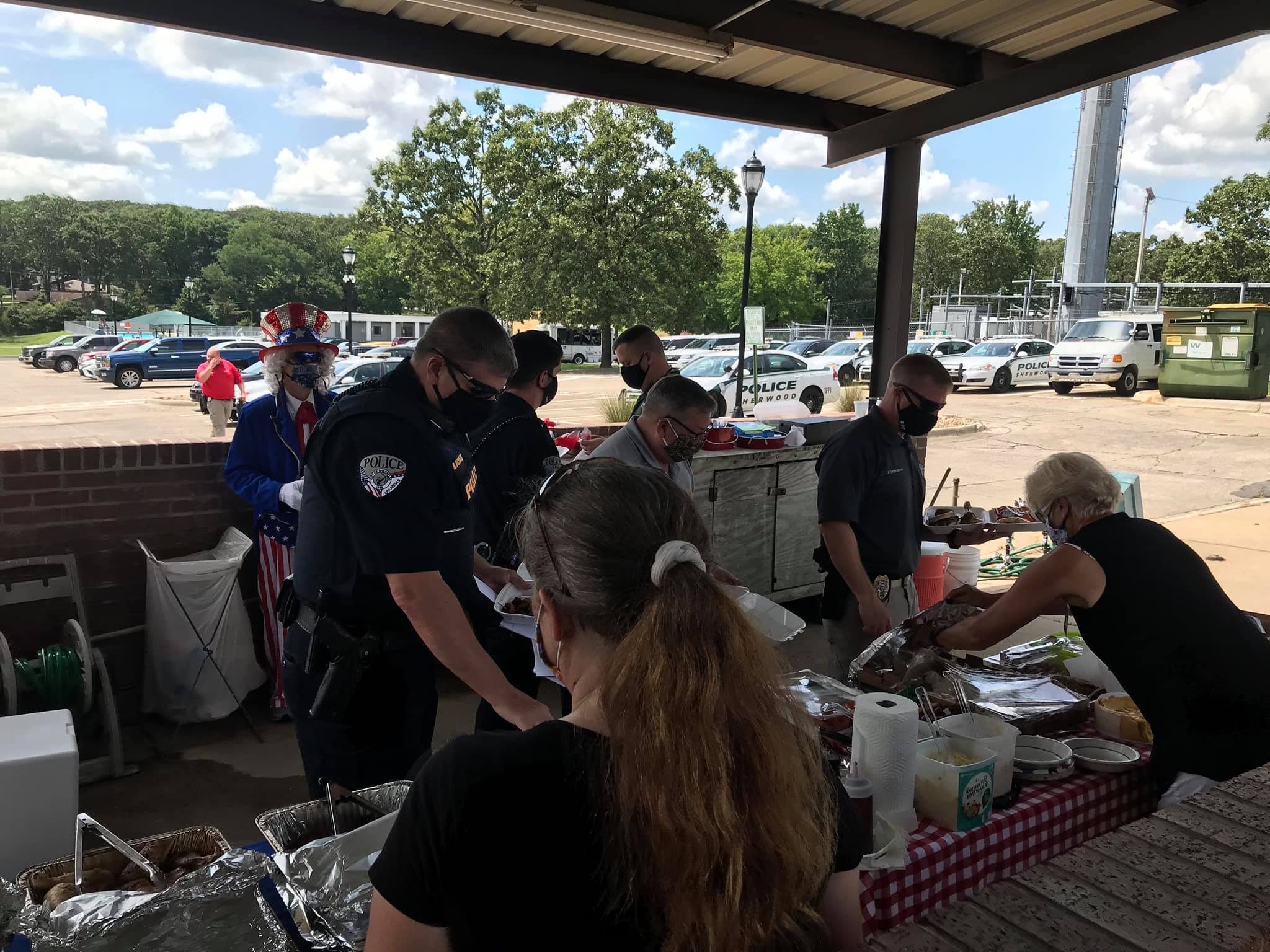 BBQ Service - Photo 2